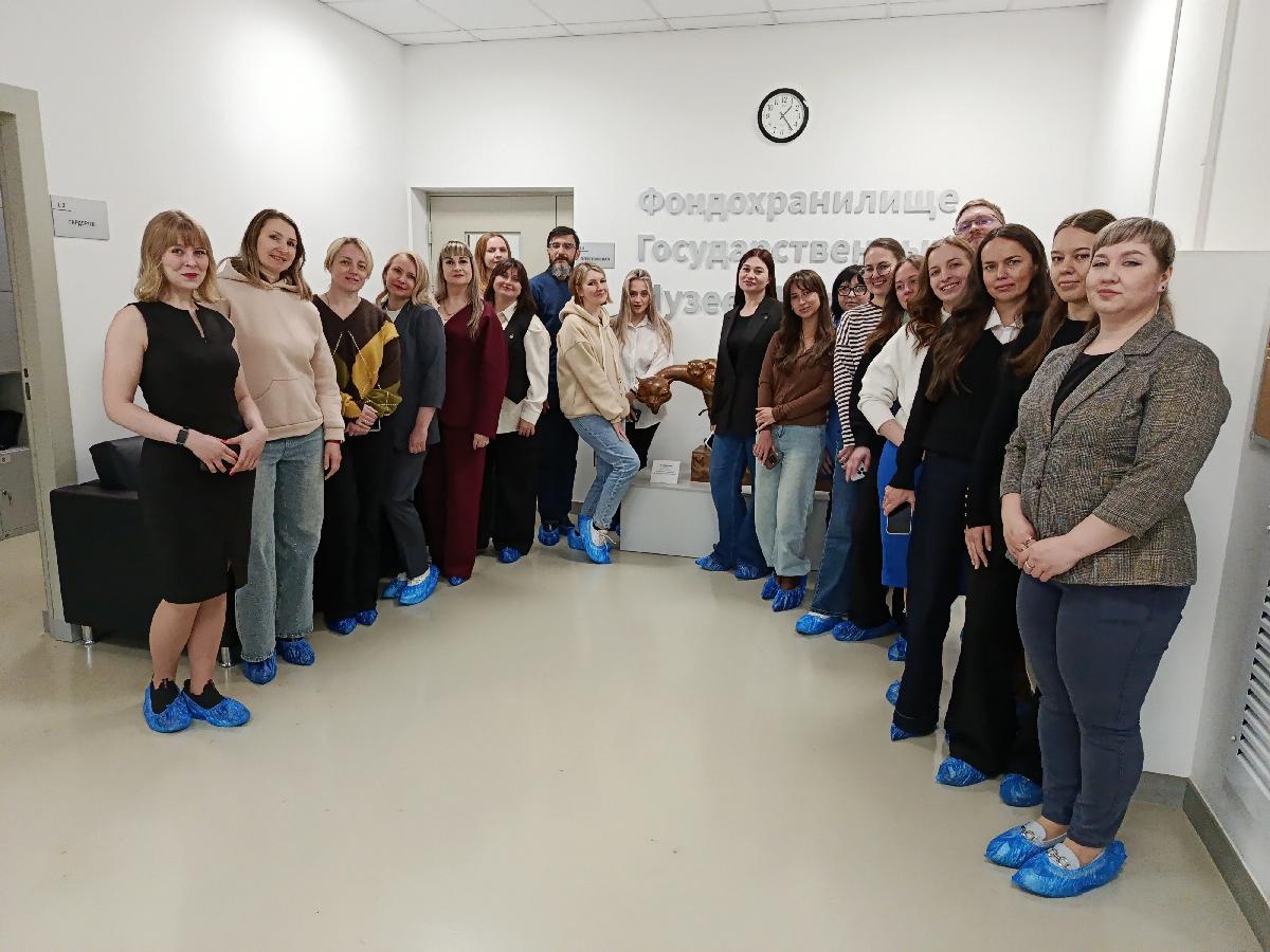 Фондохранилище государственных музеев Кузбасса - площадка для обучения пиар-специалистов!